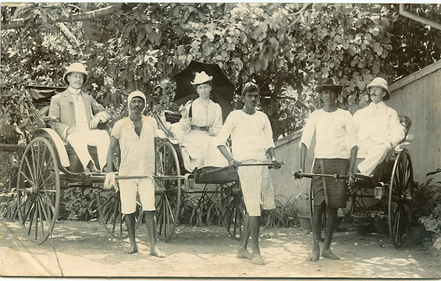 British+People+in+Hand+Pulling+Rickshaws+-+Agra+1902