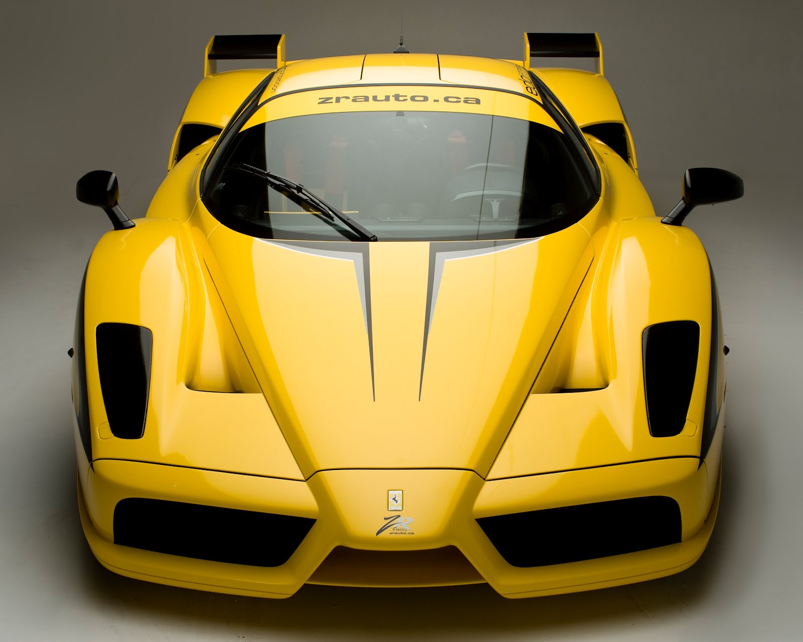 The-Greatest-Ferrari-12-Cylinders2.jpg