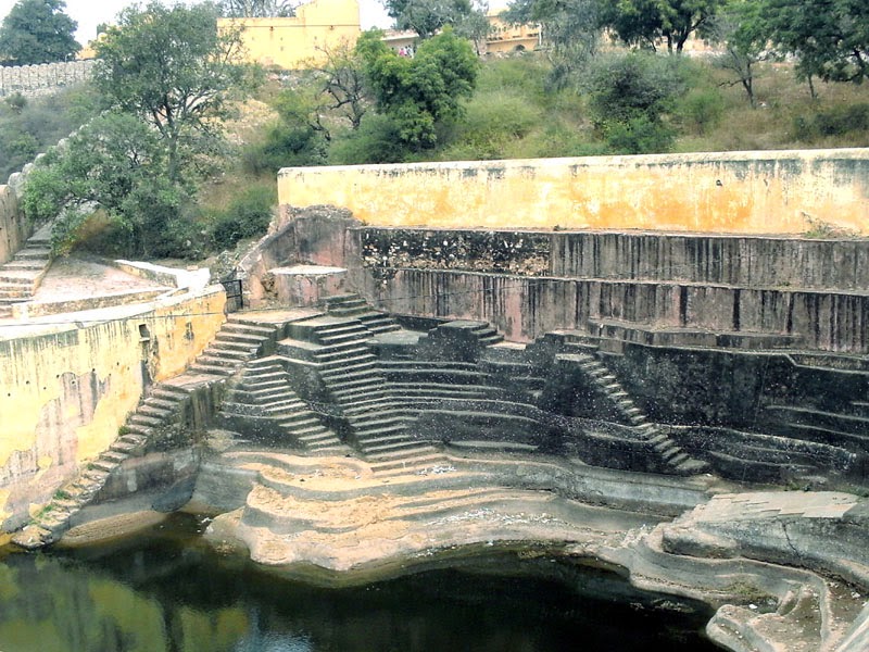pond Nahargarh Fort Jaipur 18 pond Nahargarh Fort Jaipur