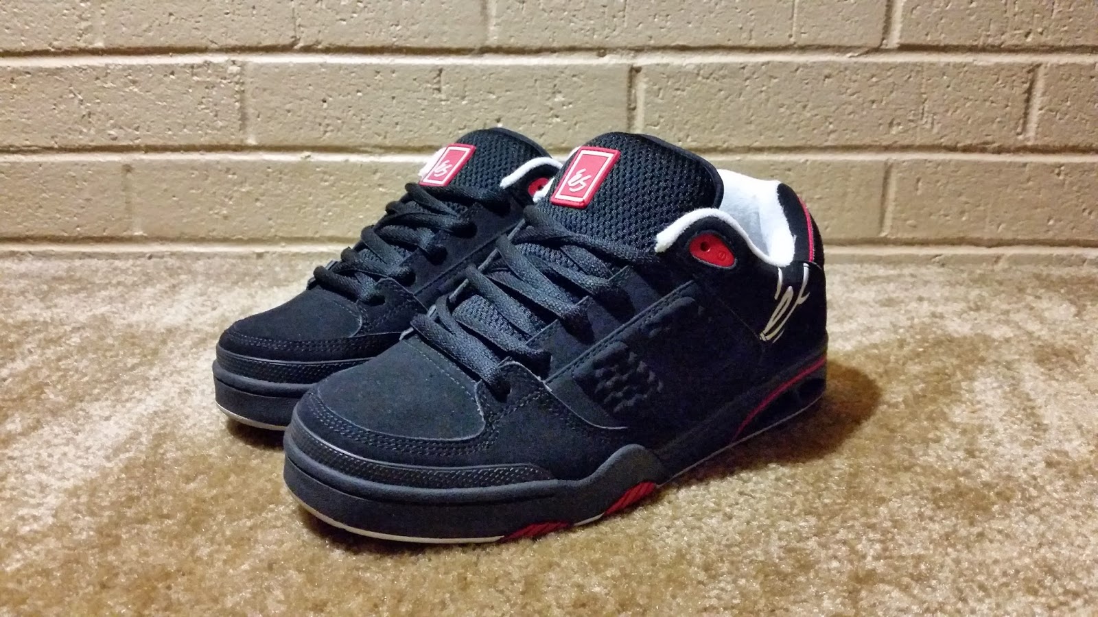 sk8shoewars éS Footwear Saga