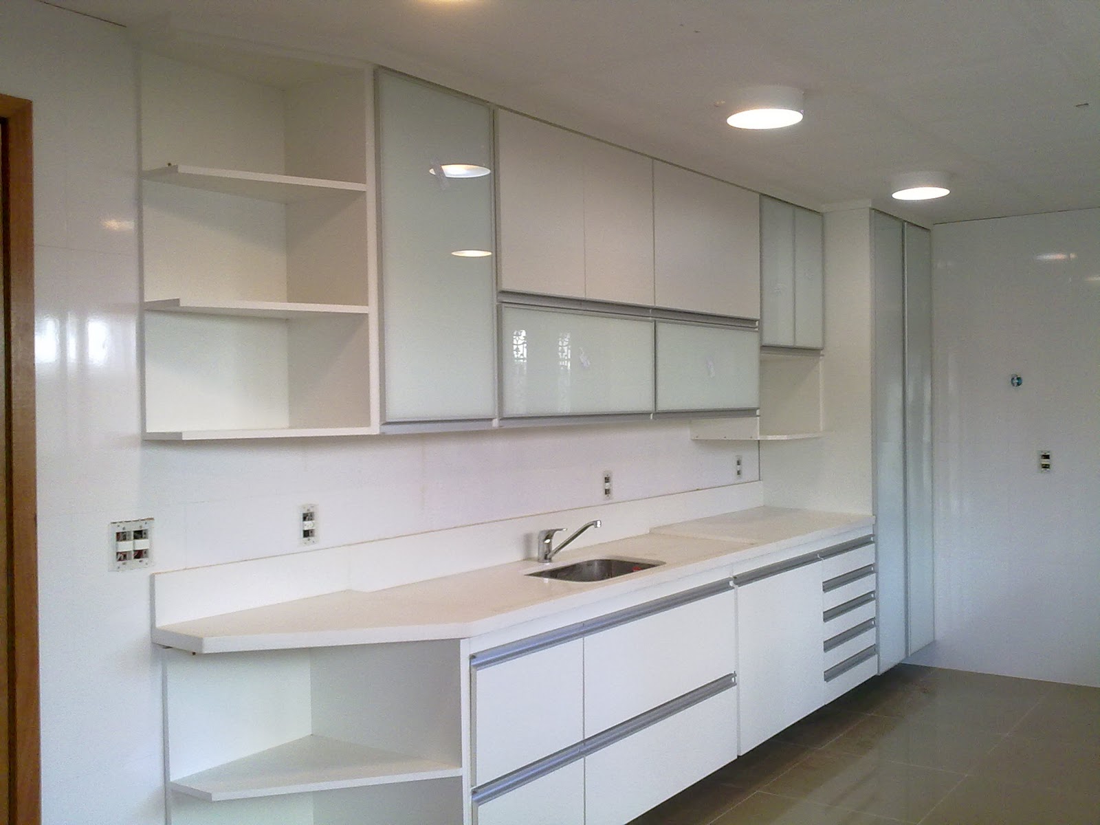 WOOD PRIME Móveis em estilo nobre COZINHAS