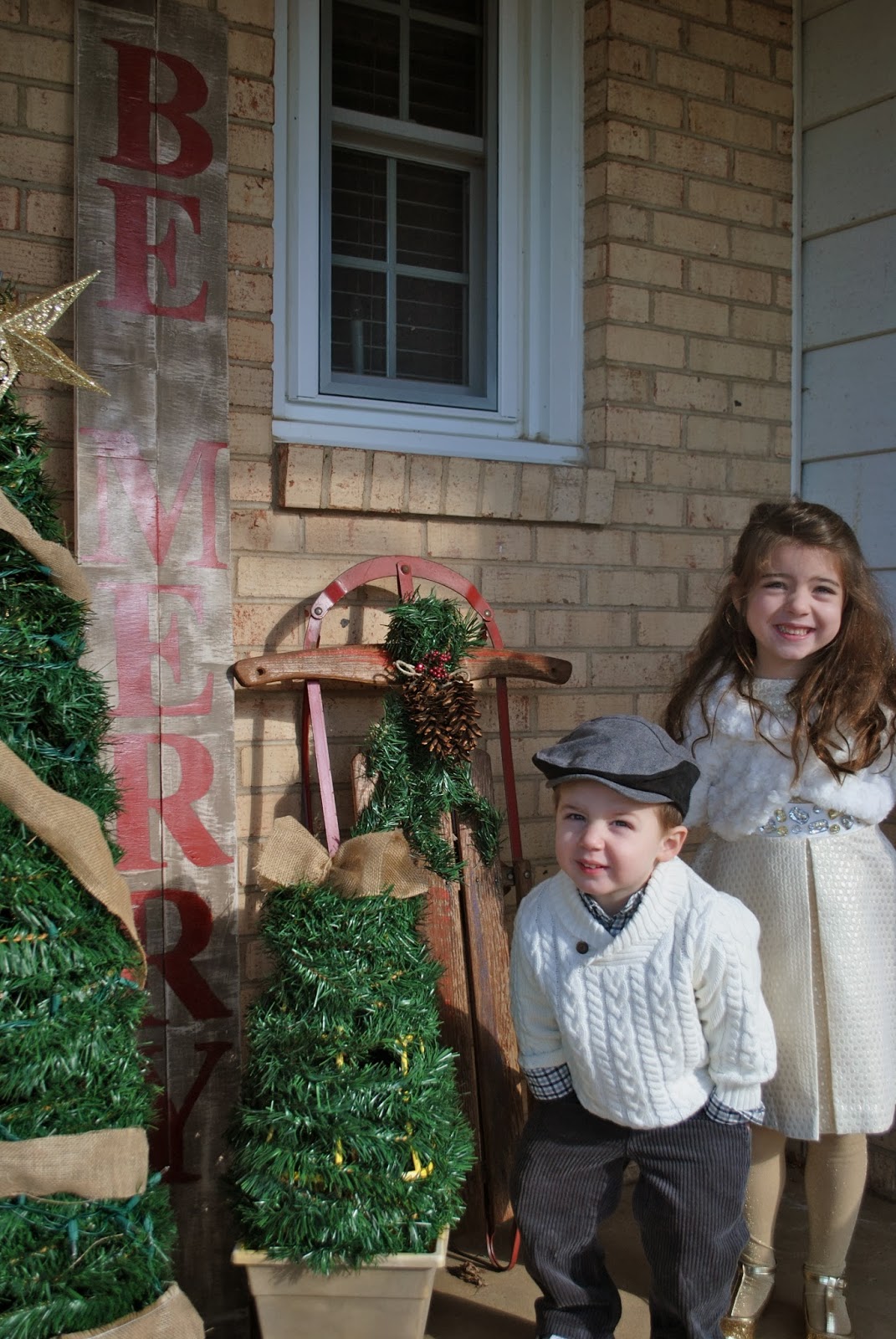 Two It Yourself DIY Cheap Photo Cards for Christmas