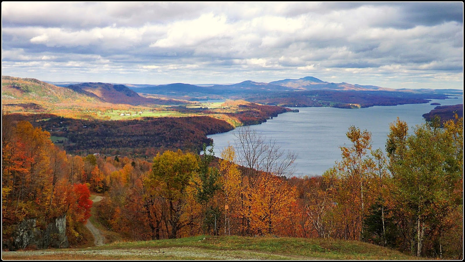 1HappyHiker CANADA Mont Owl's Head, and Le Parc National du Mont Megantic