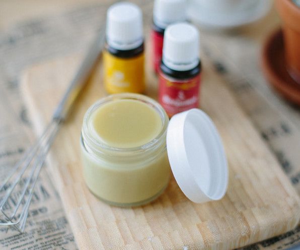 [Image: tu-lam-lan-khu-mui-hoi-handmade.jpg]