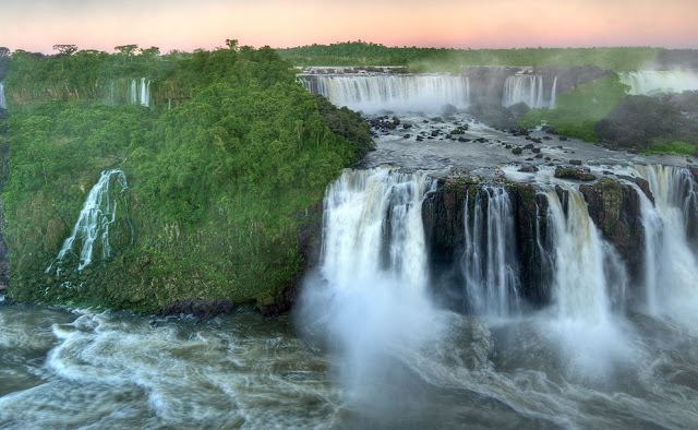 Top HD Beautiful Water Falling Wallpapers Top HD Beautiful Water Falling Wallpapers