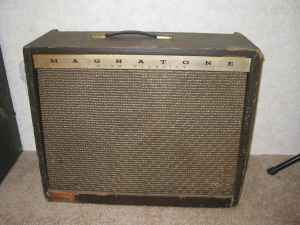 Craigslist Vintage Guitar Hunt: Magnatone Custom 415 tube ...
