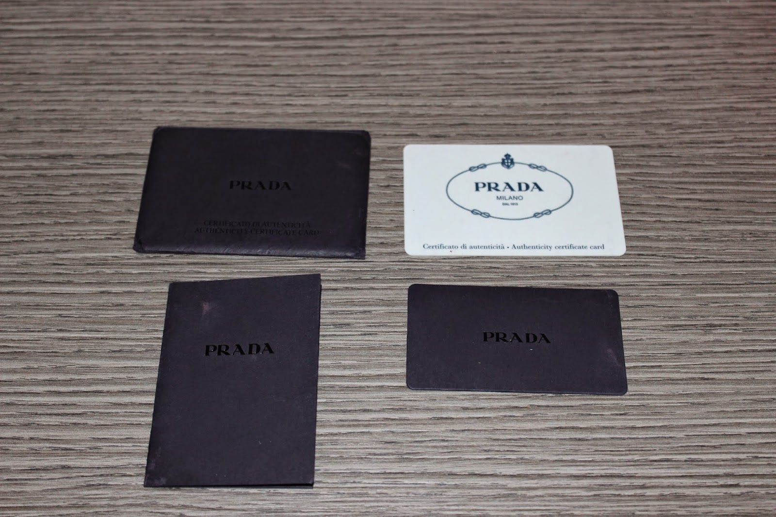 prada certificato di autenticita