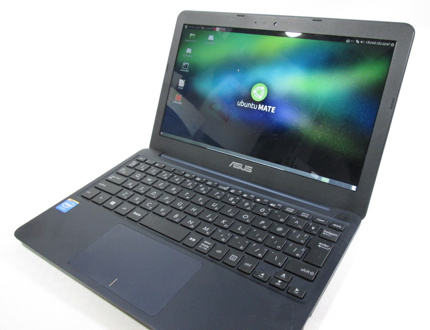 Clockworks Ubuntu 15 10 32bit をノートパソコンasus X5taにインストール 断念