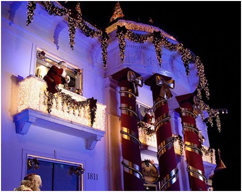 CHRISTMAS HOME FACADES DECORATIONS