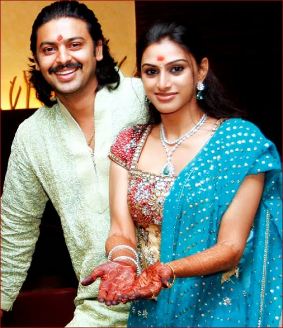 roja serial heroine family photos tamil actor actress photoshoot stills unseen family photos roja serial heroine family photos tamil actor actress photoshoot stills unseen family photos