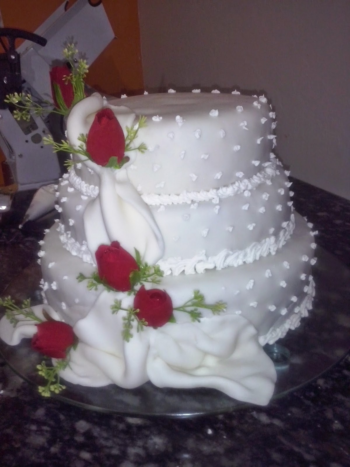 Casa do Bolo Betel Bolo de Casamento Trabalhado com pasta Americana e