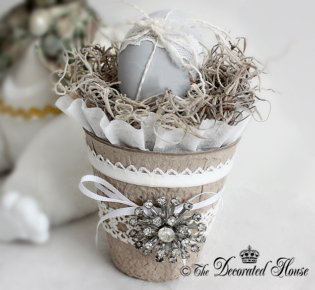 The Decorated House : Decorating Peat Pots : Altered and Decorated Peat Pots for Spring and Easter!