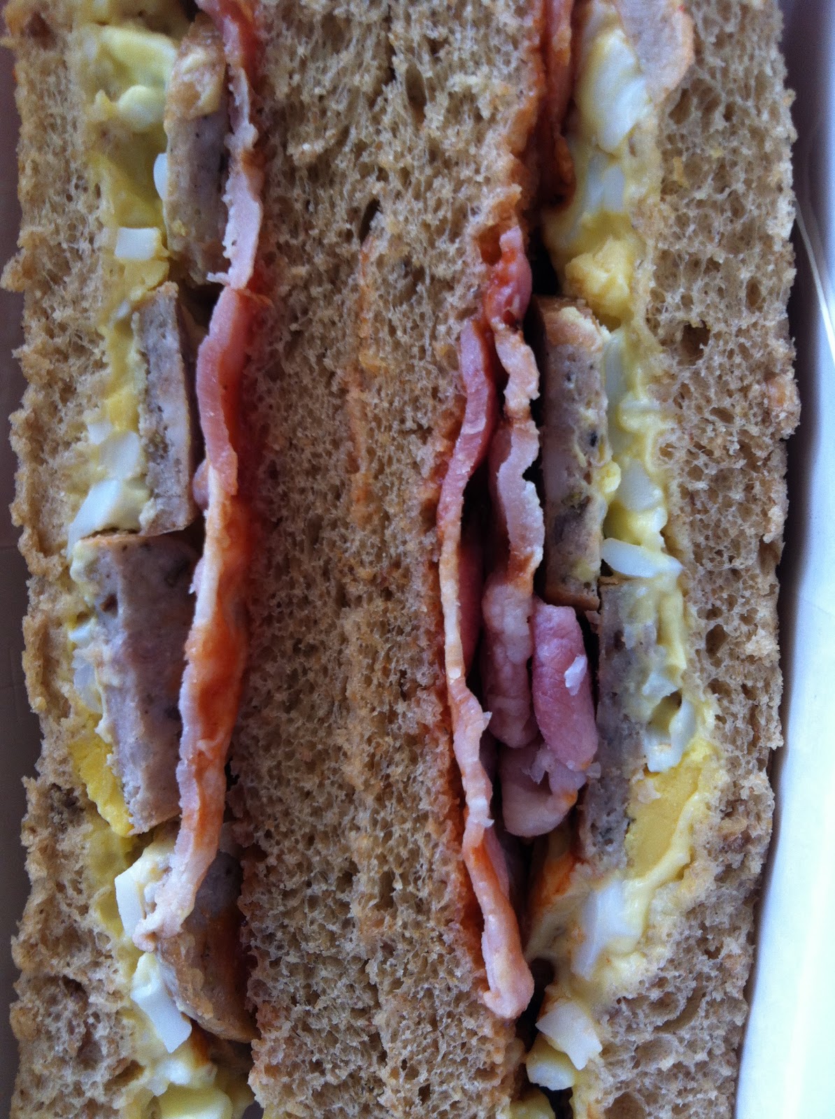 The Fry up Inspector Tesco All day breakfast sandwich