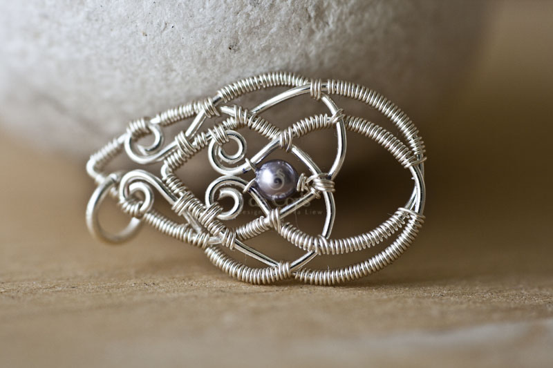 de Cor's Handmades Malaysia Handmade Jewelry Celtic Knot Pendant Step By Step Wire Jewelry