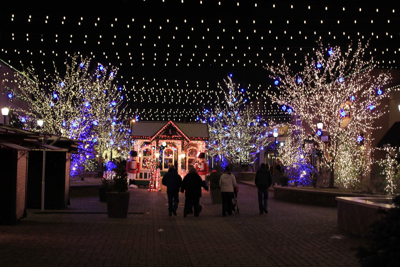 A Little Cuppa Tea Christmas Nights in Utah