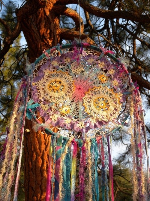 Dishfunctional Designs: Bohemian Dreamcatchers Dishfunctional Designs: Bohemian Dreamcatchers
