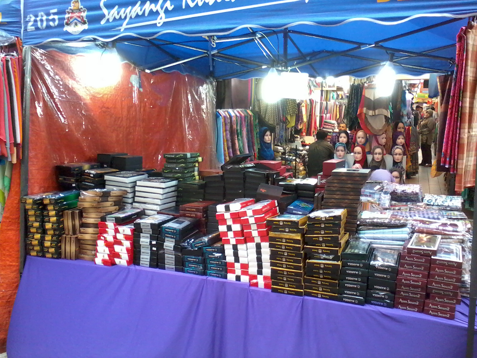 The Indie Story FOTO RAMADHAN JALAN TUANKU ABDUL RAHMAN 1