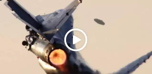 ΣΤΡΑΤΙΩΤΙΚΌ ΑΕΡΟΠΛΆΝΟ ΠΛΗΣΙΆΖΕΙ ΈΝΑ UFO. ΔΕΊΤΕ ΤΙ ΣΥΜΒΑΊΝΕΙ ΣΤΗΝ ΣΥΝΈΧΕΙΑ ... ΣΤΡΑΤΙΩΤΙΚΌ ΑΕΡΟΠΛΆΝΟ ΠΛΗΣΙΆΖΕΙ ΈΝΑ UFO. ΔΕΊΤΕ ΤΙ ΣΥΜΒΑΊΝΕΙ ΣΤΗΝ ΣΥΝΈΧΕΙΑ ...