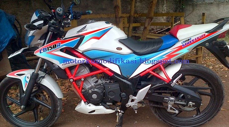 Modifikasi Cb150r Sederhana foto gambar modifikasi motor cb150r minimalis sederhana Modifikasi Cb150r Sederhana foto gambar modifikasi motor cb150r minimalis sederhana
