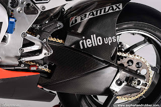Ducati-Desmosedici-GP13-MotoGP-Bike_4 MotoGP-2013-Ducati-Desmosedici-GP13-MotoGP-Bike_4