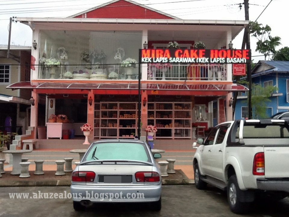 Aesya Zealous Part 6 Percutian ke Kuching, Sarawak (Mira Cake House)