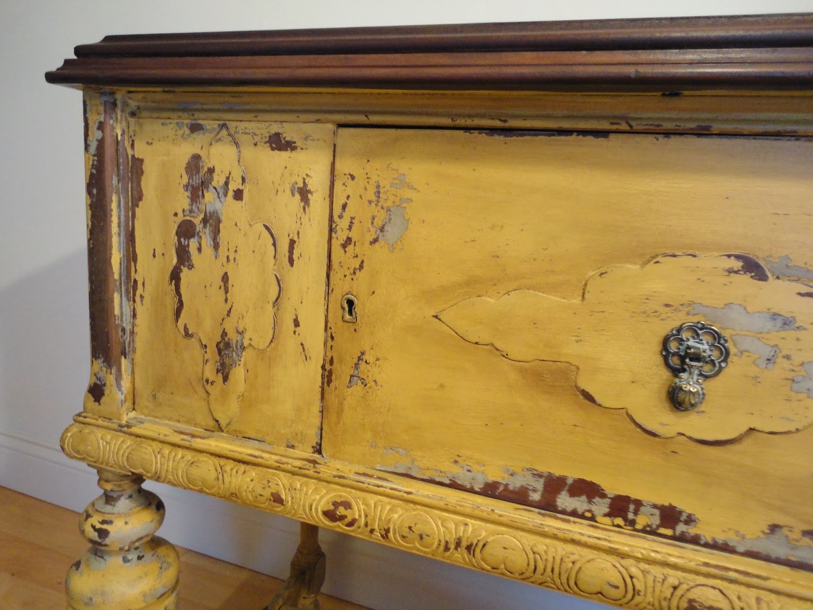 Behind the Red Door Playing Around with Mustard Seed Yellow Milk Paint