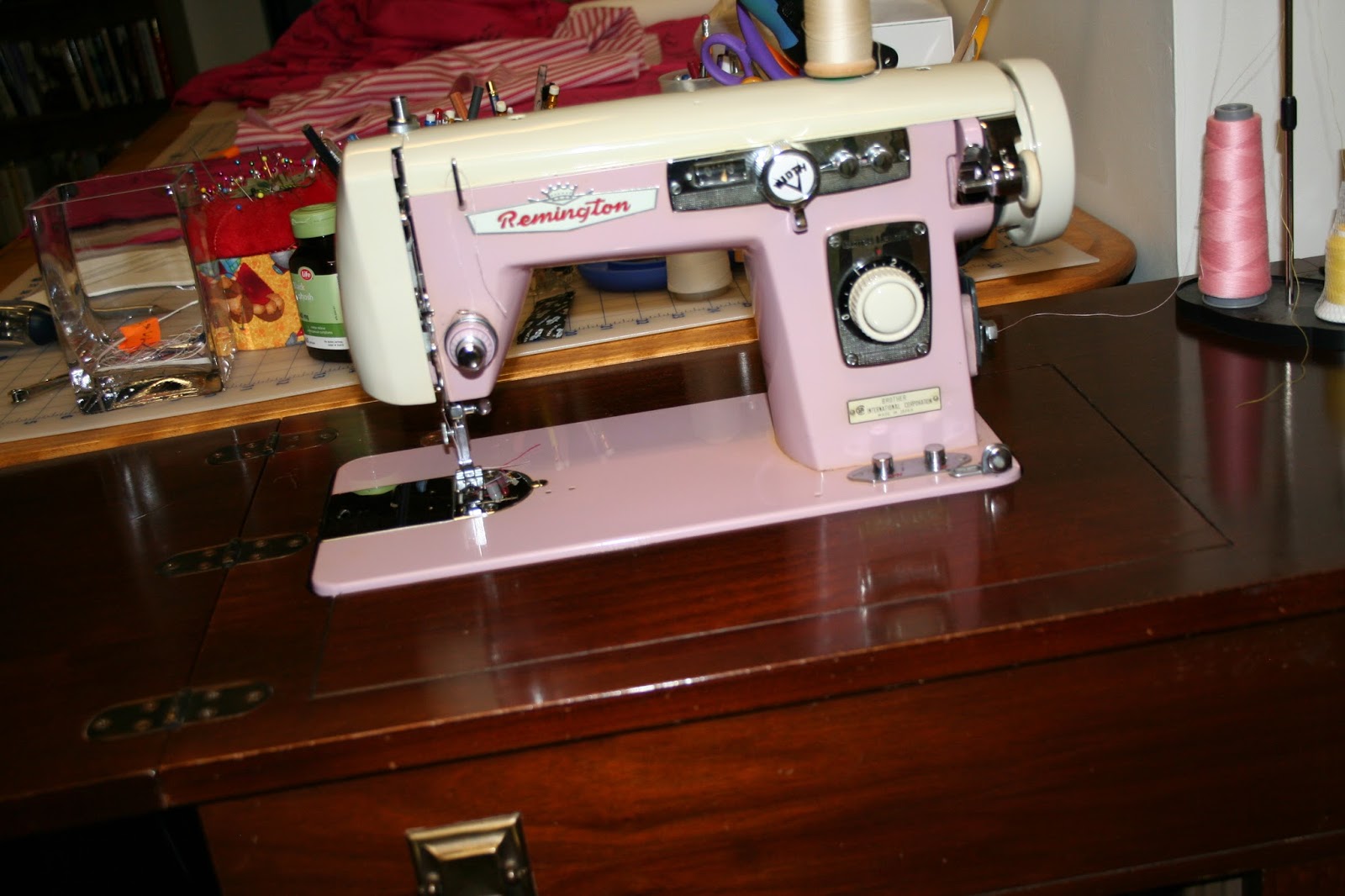 Tammy's Craft Emporium Remington zigzag sewing machine & threading instructions