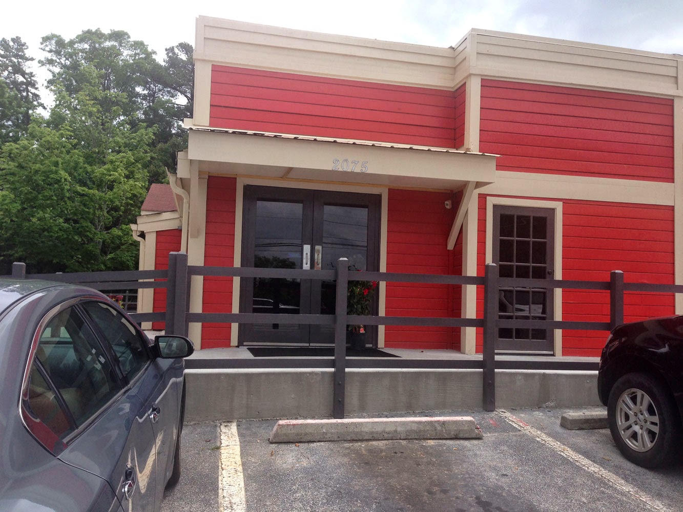 Independent Restaurant Review Roxx Tavern Northlake Pky Near Tucker