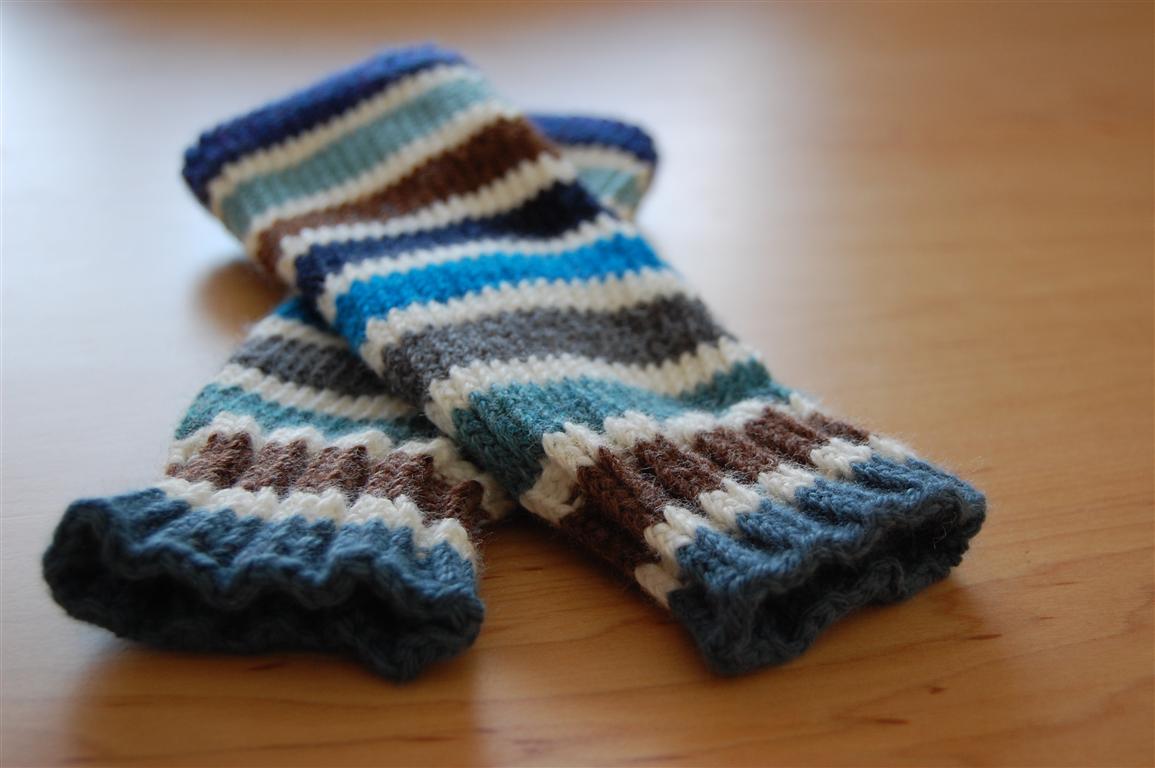Knitting A Baby: Lots of Leg Warmers
