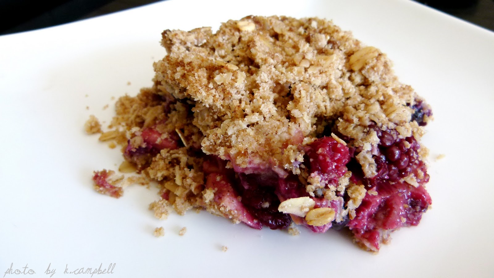 Oscar's Sandwich Apple Berry Crisp
