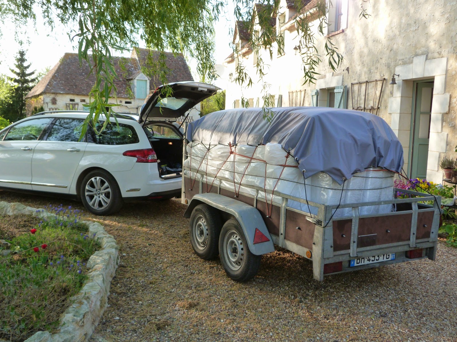 C'est la vie... op la sauvagère!: april 2015