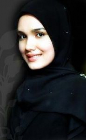 Wardina Bertudung