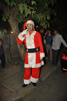 Kareena, Karisma, Malaika & Amrita at Christmas Midnight Mass Kareena, Karisma, Malaika & Amrita at Christmas Midnight Mass