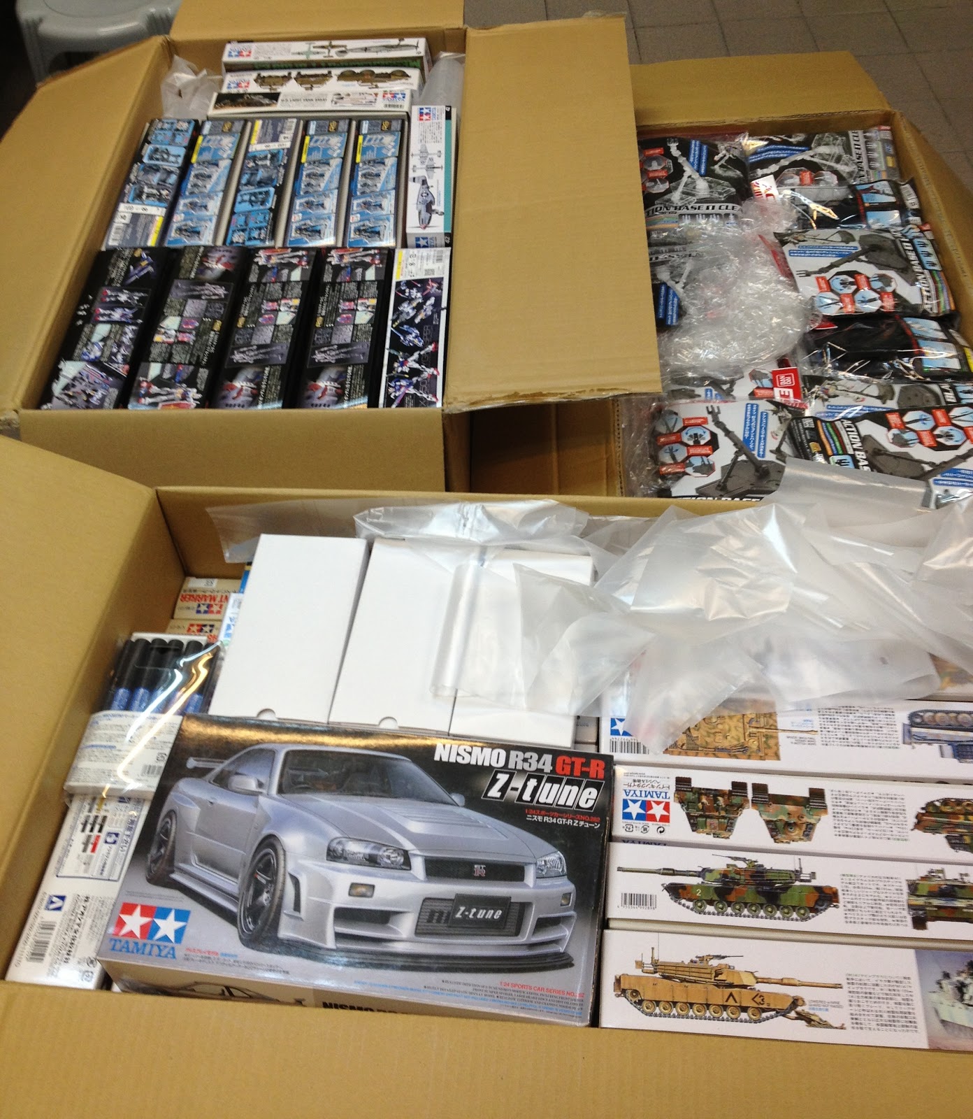 DeToyz Shop New and repeat stock come in 2252013 Lego, Gundam