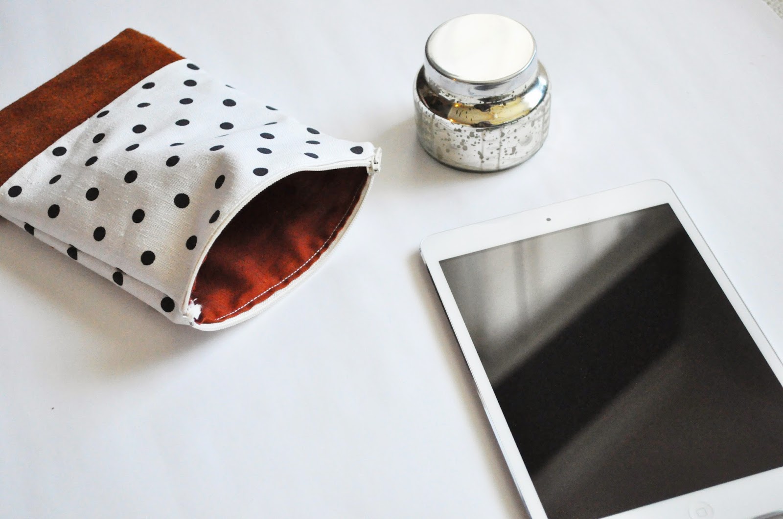 Pie N' the Sky M A K E ipad pouch