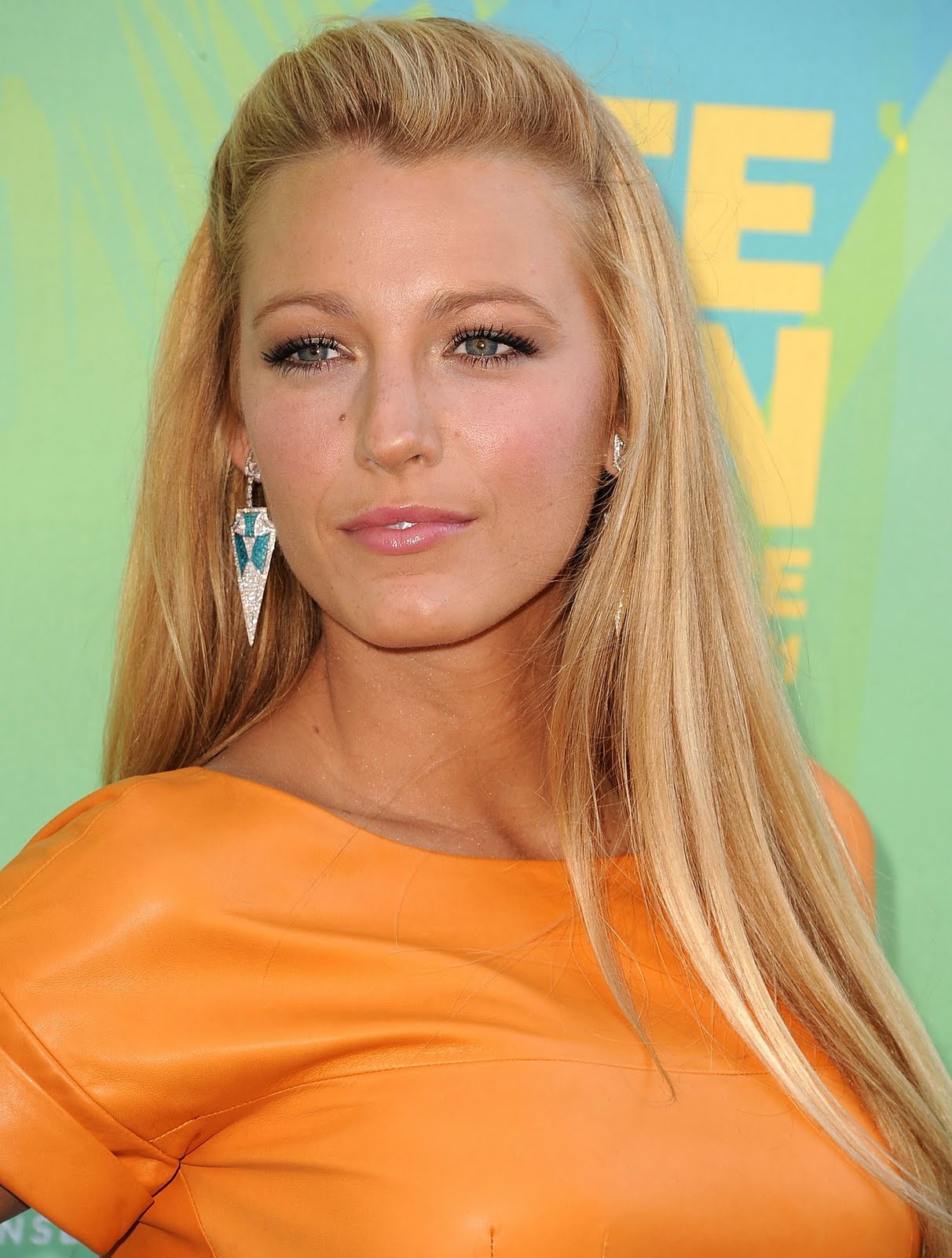 blake lively hairstyles