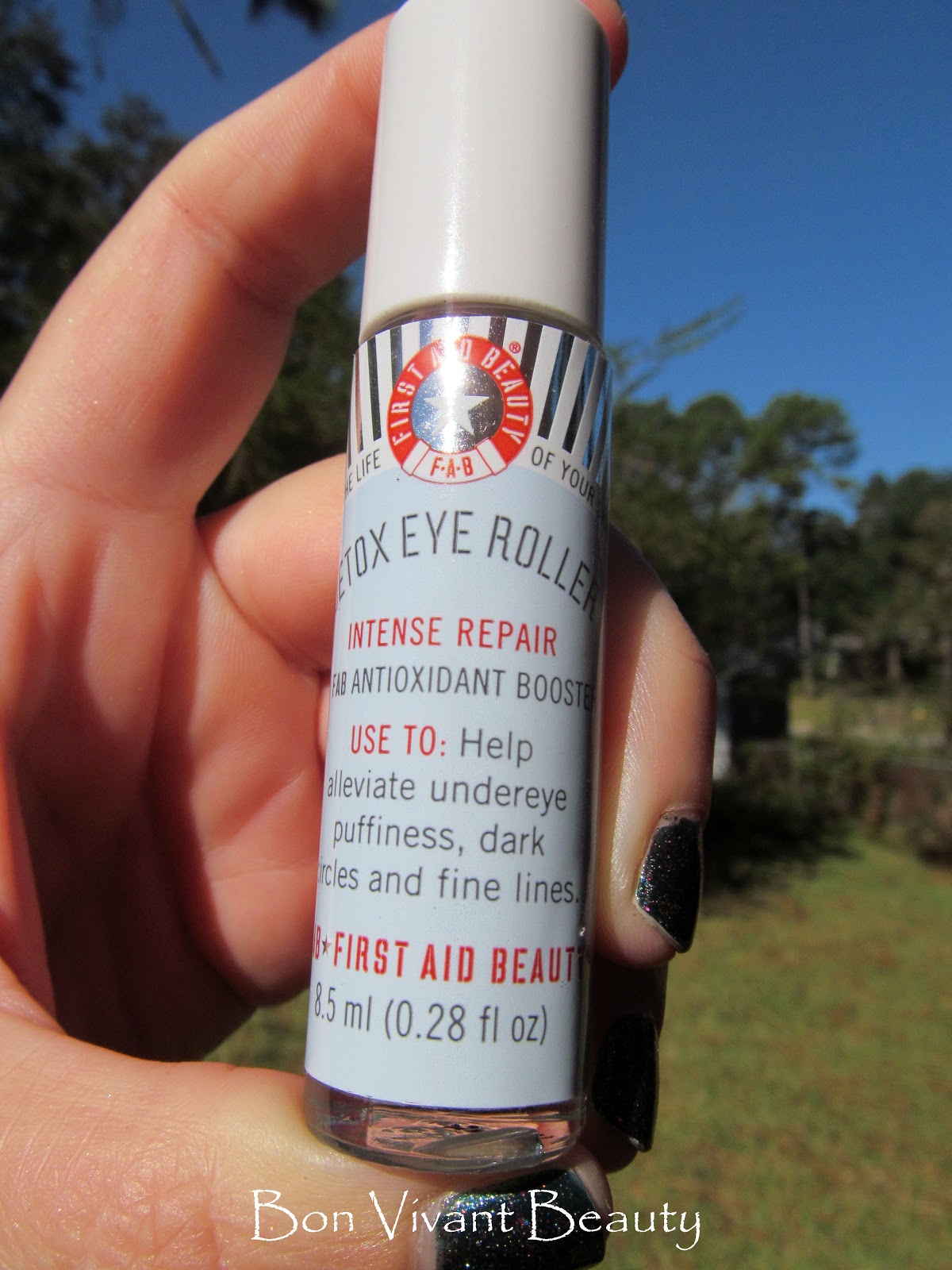 Bon Vivant Beauty Detox Eye Roller by First Aid Beauty