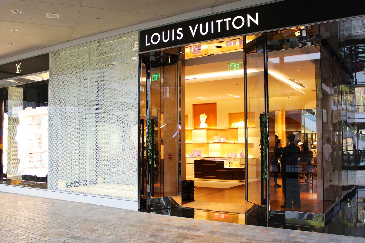 Ala Moana Center - Visit Louis Vuitton to shop the exclusive sports-themed  leather goods capsule collection. Perfect for the sports loving dads. Mall  Level 2, Center Court