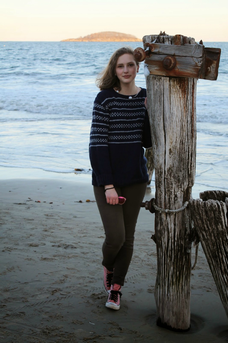 Men's sweater, DIY Bleached Converse, feminine make up
