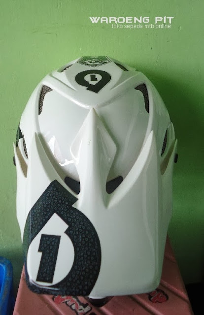 Jual Helmet Full Face SixSixOne beserta Kacamata SSR
