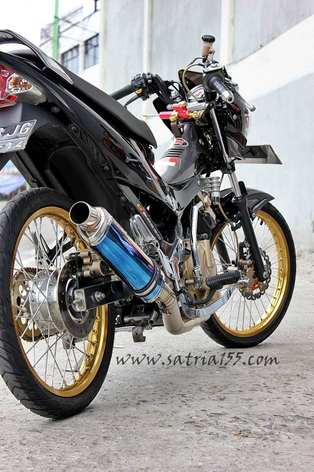 Koleksi Gambar Modifikasi New Satria FU Keren Terbaru Gambar Koleksi Gambar Modifikasi New Satria FU Keren Terbaru Gambar