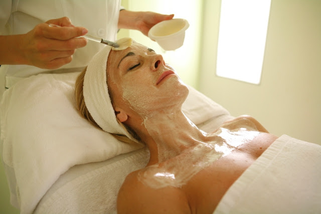 DMK ENZYME THERAPY TREATMENT AT THE LASER LOUNGE