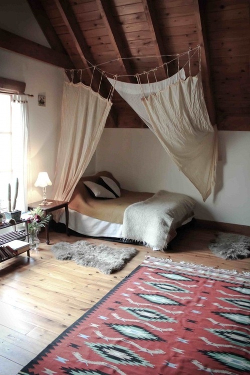 Bohemian Bedroom Canopy creating a relaxing bohemian bedroom | from moon to moon | bloglovin' Bohemian Bedroom Canopy creating a relaxing bohemian bedroom | from moon to moon | bloglovin'