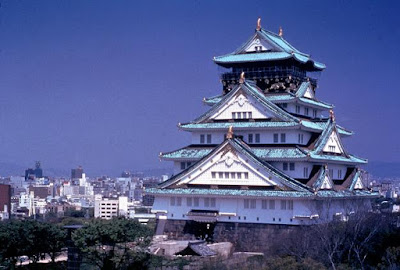 1-Osaka-Castle-Japan.jpg