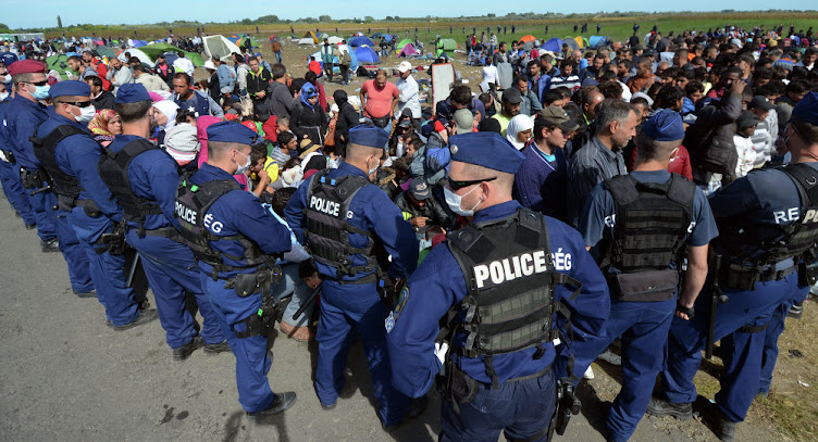 9 SEPTEMBER 2015 ROZSKE REFUGEES UNAUTHORIZED CAMP ON SERBIA-HUNGARY BORDER