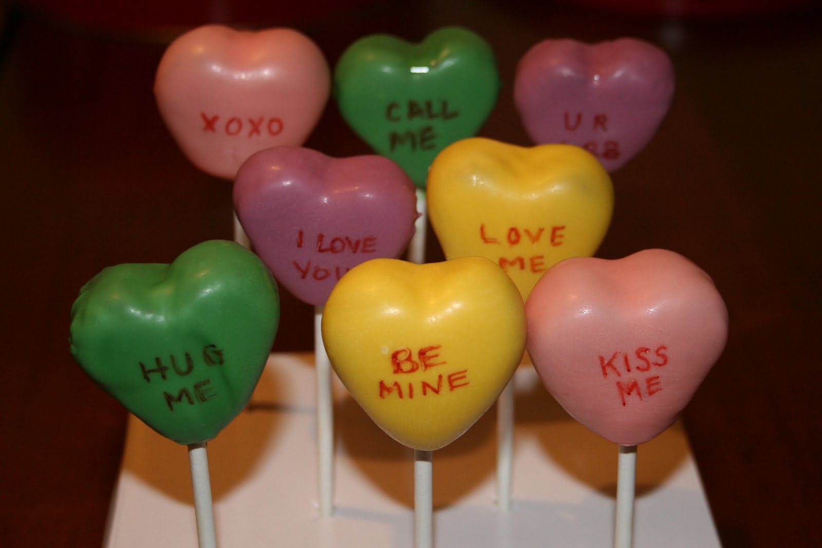 Cakes & Pops by Jenn Valentine's Cake Pops