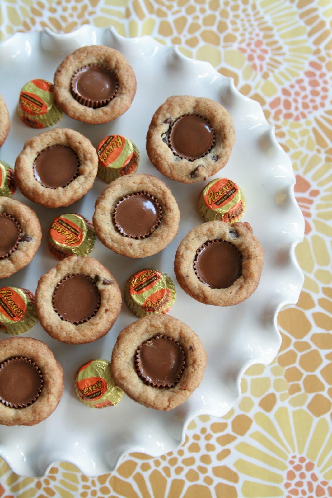 Cook Bake & Decorate Mini Peanut Butter Cup Cookies
