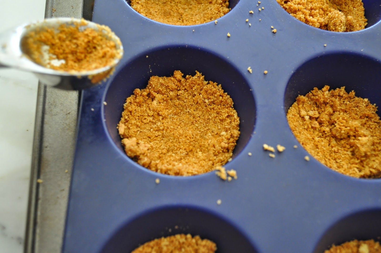 Cooking with Manuela Guiltfree Yogurt Cheesecake Cups with Raspberry