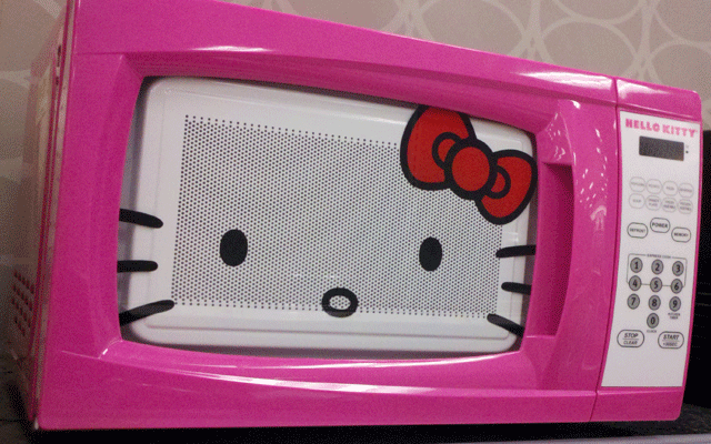 Hello, Good Gravy!: Hello, cute microwave.