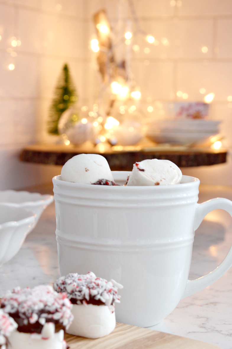 elliven studio Chocolate & Candy Cane Dipped Marshmallows!